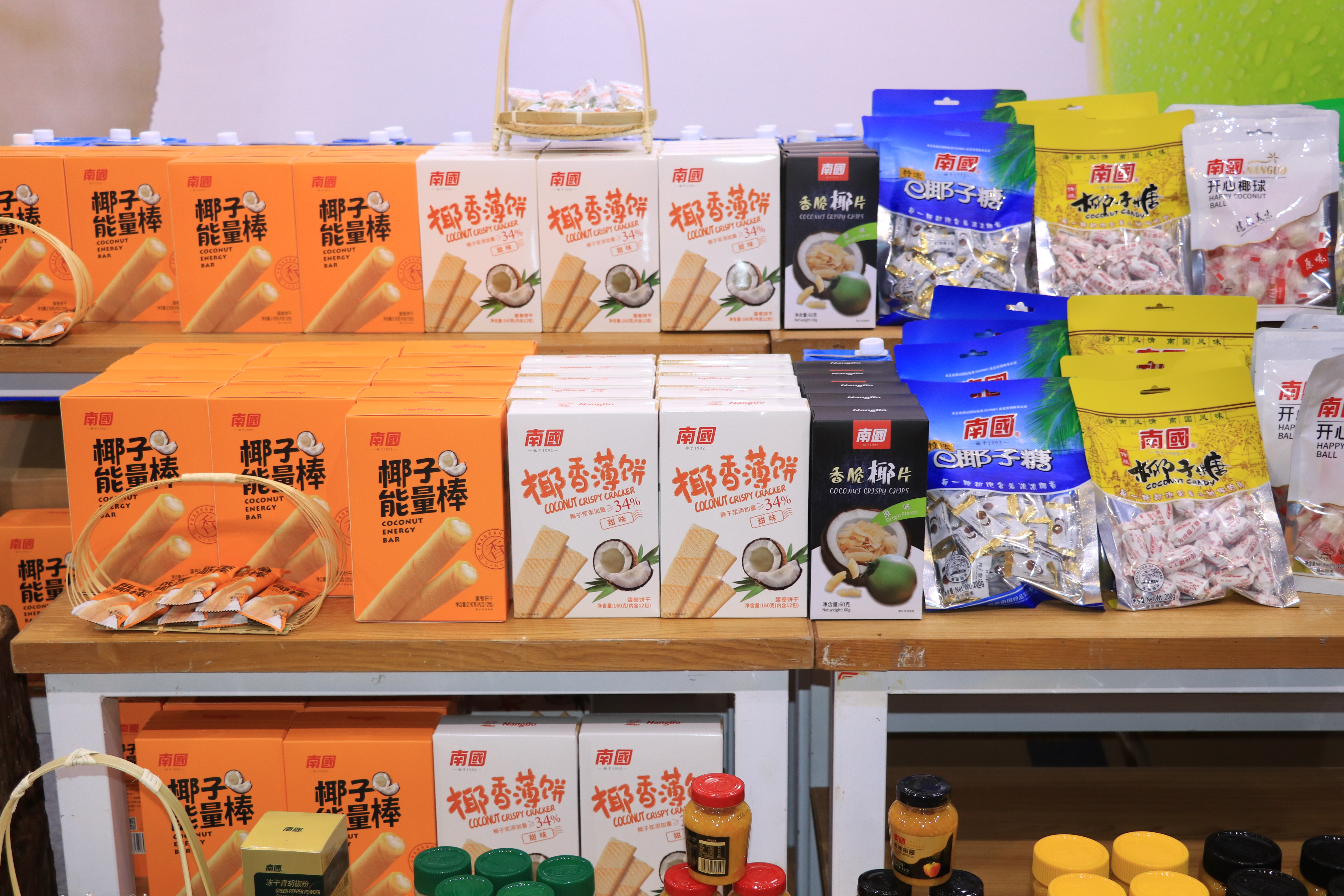 2尊龙凯时官网首页入口展品.JPG